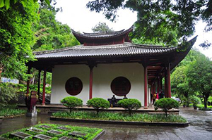 坟墓立碑的三禁忌不得不注意