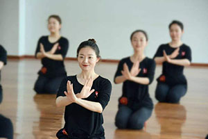 梦见她的情人是位舞蹈老师是什么意思