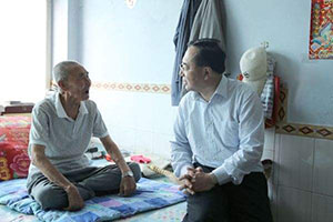 老人梦见与自己的老师交谈是什么意思