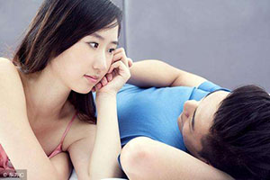 梦见男友和陌生女人交往是什么意思