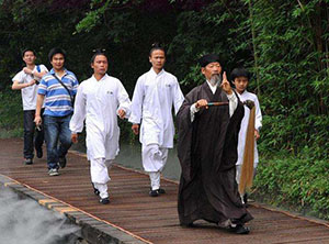 梦见道士 道人 施道者是什么意思