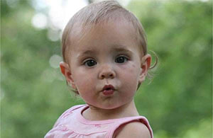 梦见刚出生的婴儿在大小便是什么意思