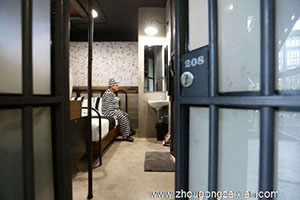 工薪族梦见亲人进监狱是什么意思