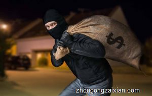 梦见小偷拿着刀是什么意思