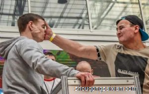 梦见自己被人打耳光