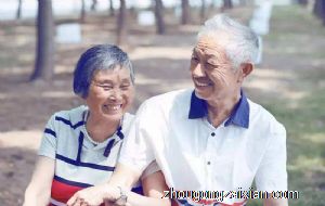 梦到和已故或过世爷爷奶奶一起睡觉是什么意思