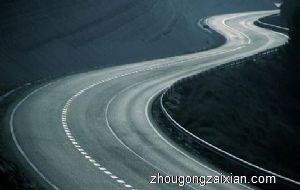 梦见走一条弯曲的道路是什么意思