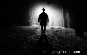 梦到抱着已经过世的人是什么意思