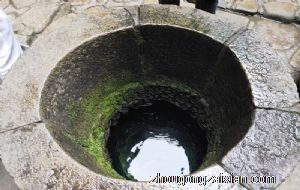 梦见向井里注水是什么意思