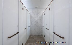 梦见女人从厕所出来是什么意思