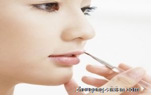 梦见和朋友一起化妆