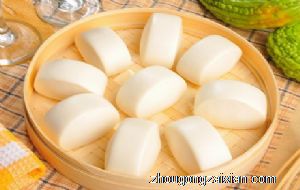 梦见扔馒头是什么意思