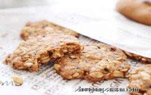 梦见给别人饼干吃是什么意思