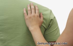 梦见被人拍肩膀是什么意思