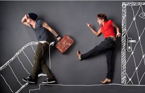 梦见把朋友赶出家门是什么意思