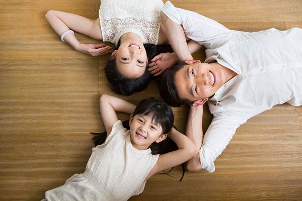 梦见与家人吃饭是什么意思