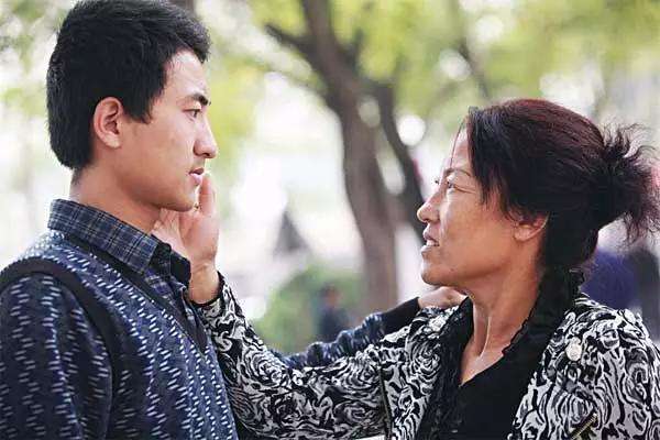 梦见母亲向你大发脾气或大骂你是什么意思