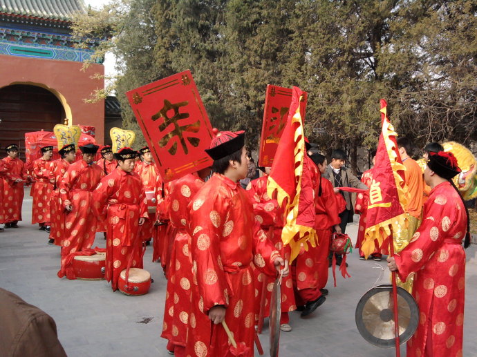 已婚女人梦见参加迎亲队伍是什么意思