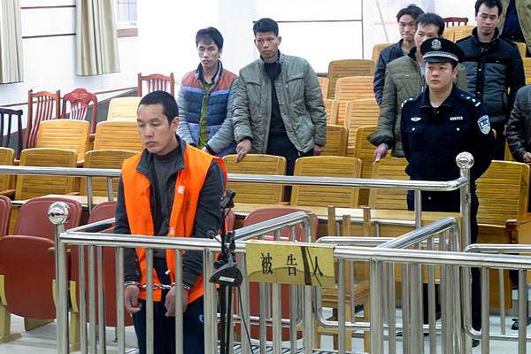 梦见小偷进入家里是什么意思