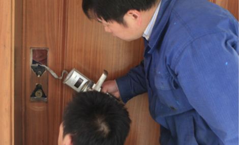 梦见自己和小偷同行是什么意思