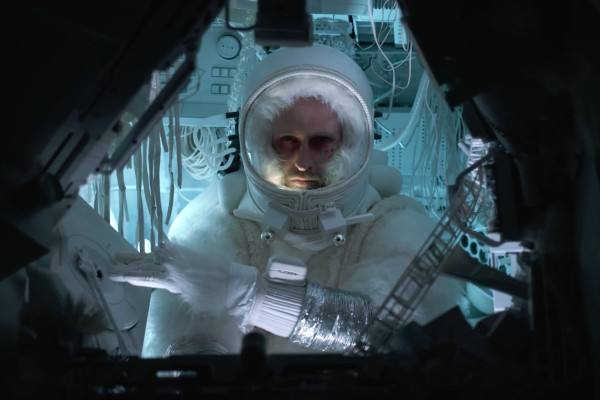 梦见被外星人抓走是什么意思