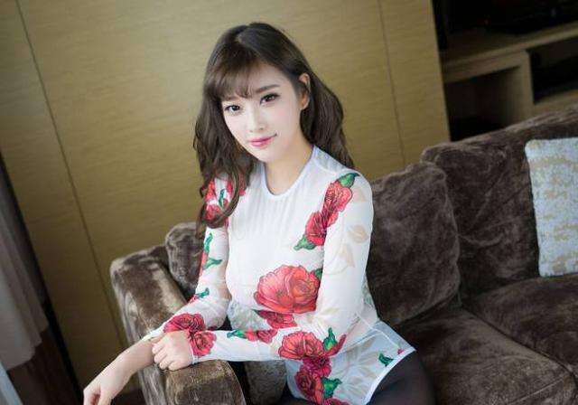 梦见我和女上司女副总经理在一起生活