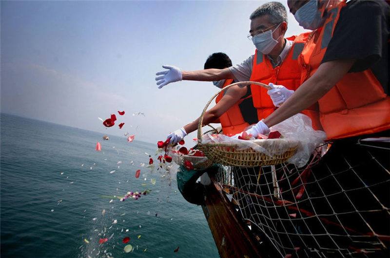 梦见撒骨灰是什么意思